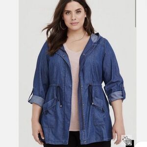 Torrid Jacket Womens Size Anorak Chambray Blue 
Denim Hoodie.